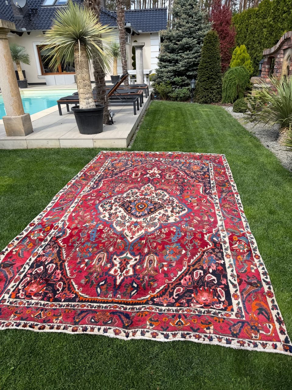 Persian Rug Bahtiari 330x210 cm, red wool, Iran - 304638