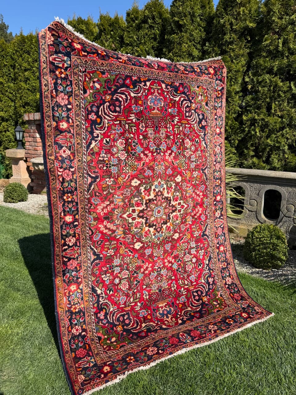 Persian Rug Hamadan 220x147 cm, multicolor wool, Iran, 1980s. - 304690
