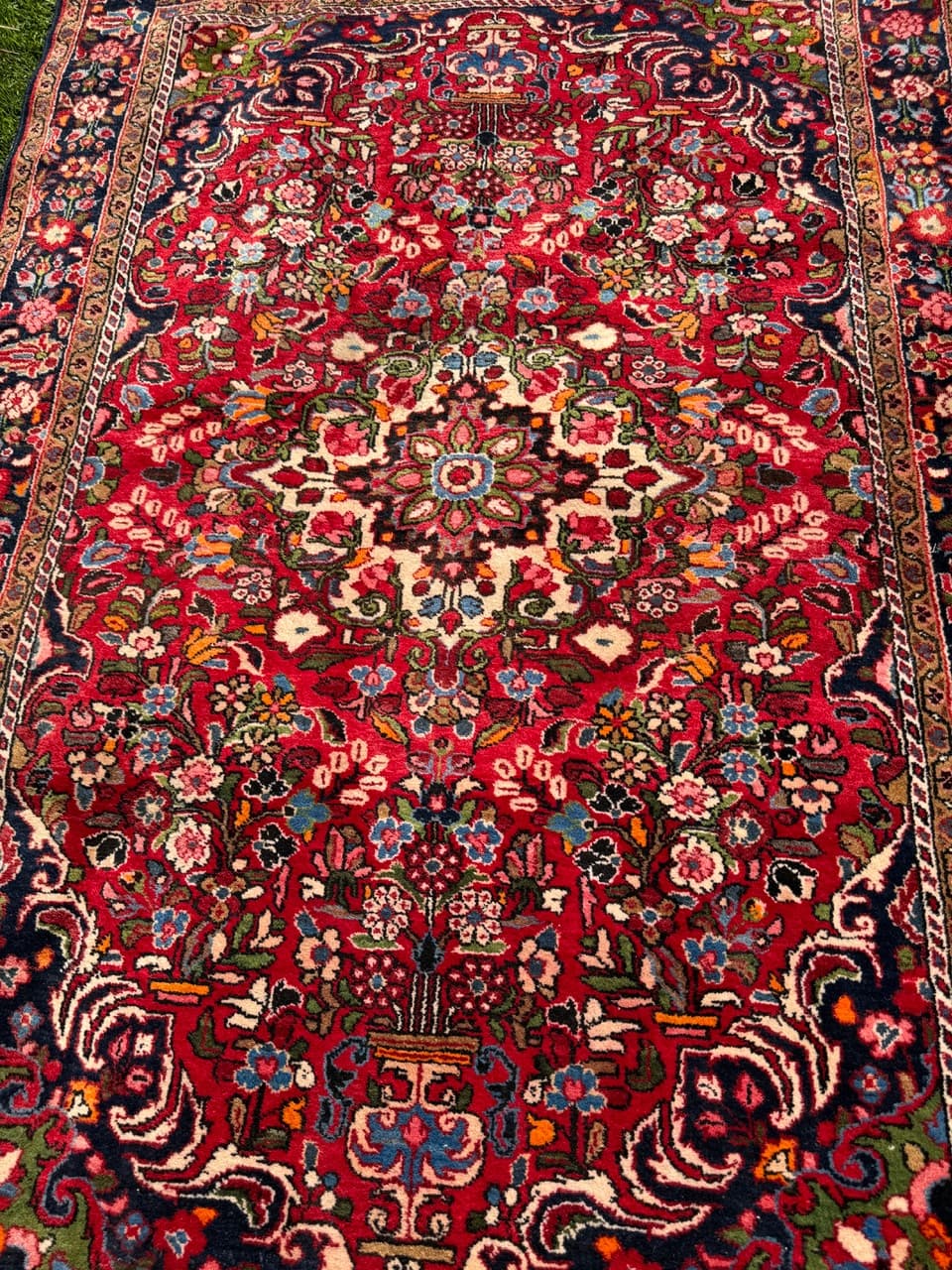 Persian Rug Hamadan 220x147 cm, multicolor wool, Iran, 1980s. - 304701