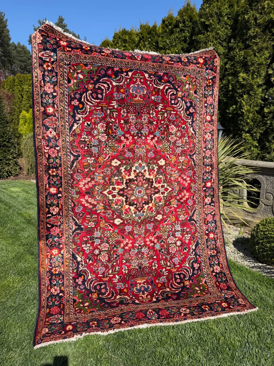 Persian Rug Hamadan 220x147 cm, multicolor wool, Iran, 1980s. - 304689