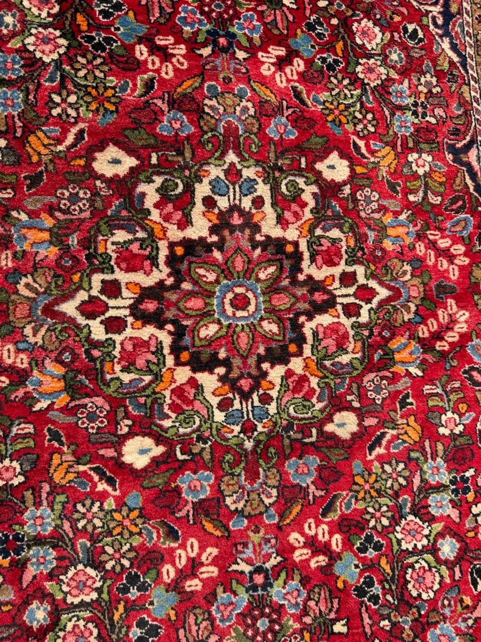 Persian Rug Hamadan 220x147 cm, multicolor wool, Iran, 1980s. - 304692