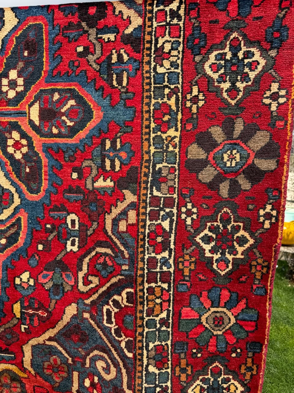 Persian Rug Bahtiari Hamadan 330x260 cm, multicolor wool, Iran - 304727