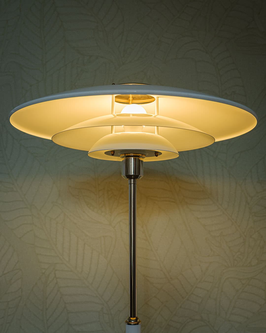 Floor Lamp Plate, creamy white metal, gold brass, Belid, Denmark, 1970s. - 304892