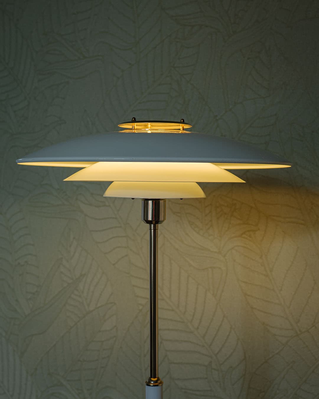 Floor Lamp Plate, creamy white metal, gold brass, Belid, Denmark, 1970s. - 304890