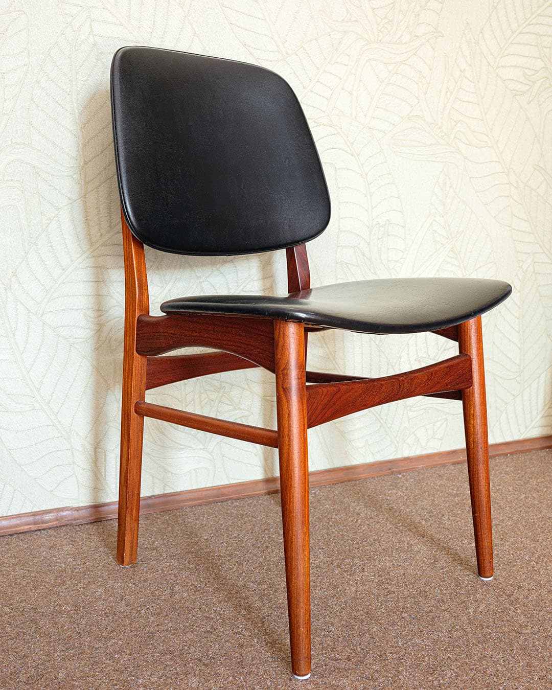 Set of four dining chairs, brown teak, black faux leather, by V. S. Andersen, Denmark, 1970s. - 304937