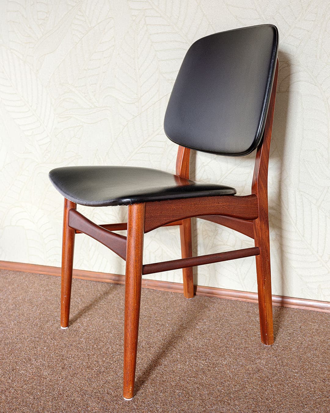 Set of four dining chairs, brown teak, black faux leather, by V. S. Andersen, Denmark, 1970s. - 304935