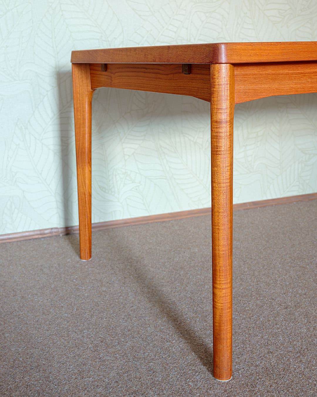Dining Table, brown teak, by H. Kjaernulf, Denmark, 1970s. - 304949