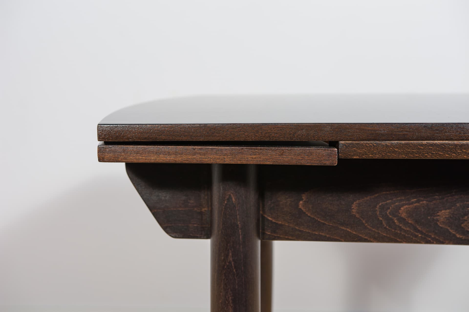 Extendable Dining Table, mahogany, brown beech, United Kingdom, 1950s. - 305033
