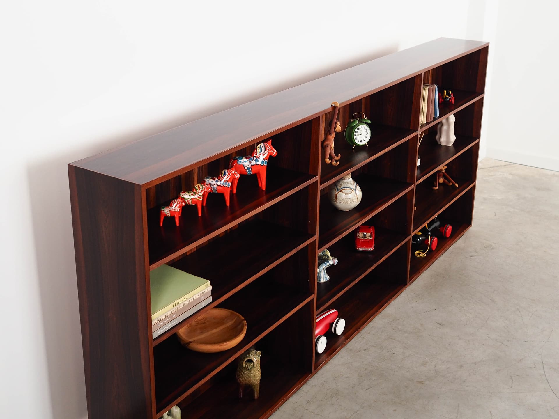 Bookcase, brown rosewood, Denmark, 1970s. - 305076