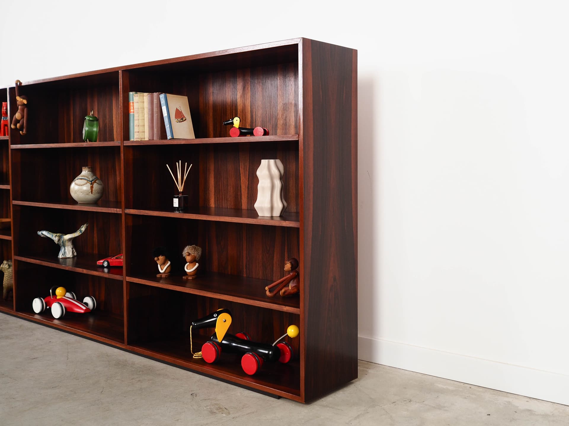 Bookcase, brown rosewood, Denmark, 1970s. - 305075