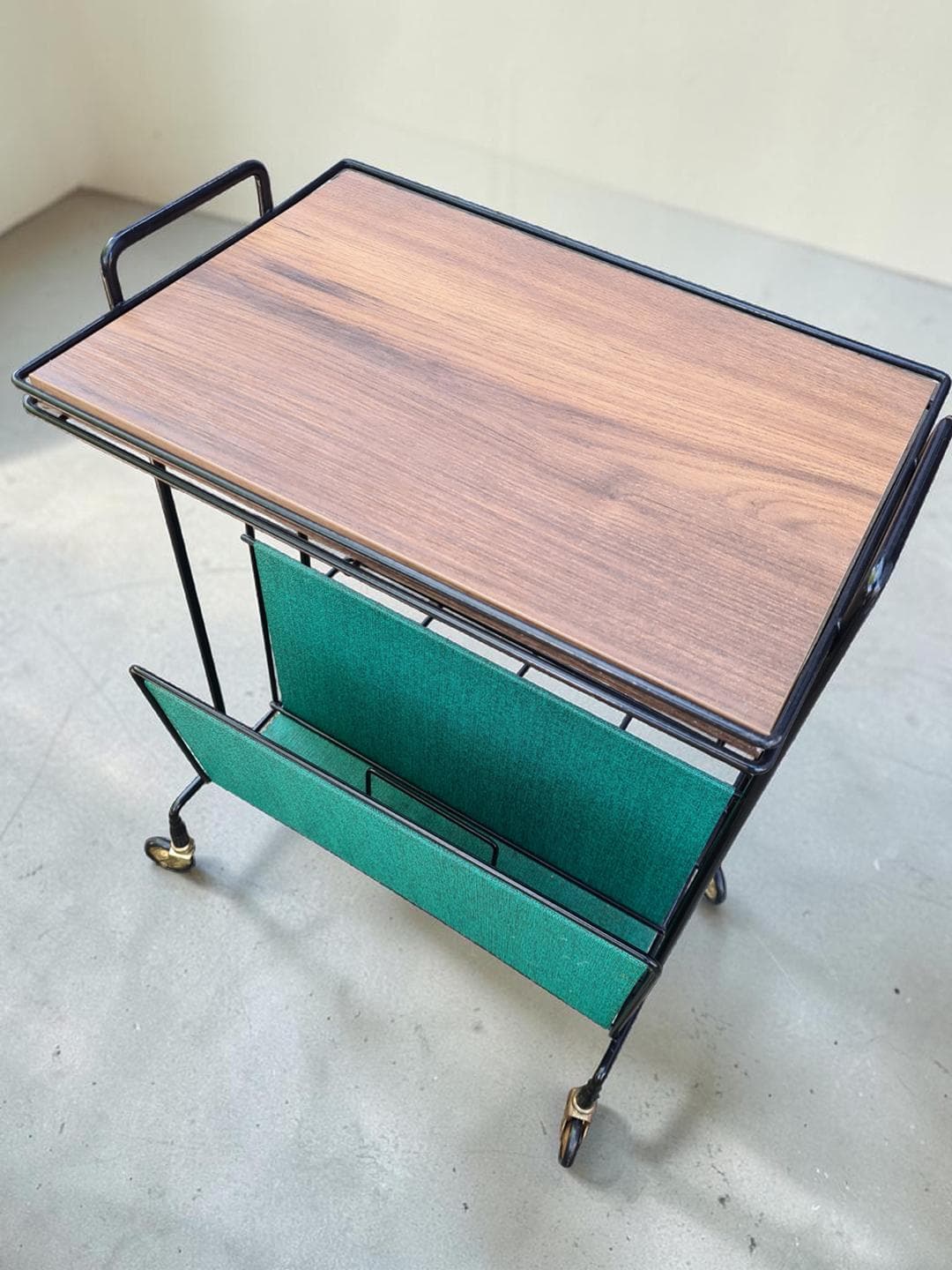 Side Table with Magazine Rack, brown wood veneer, black metal, green fabric, gold brass, 1970s. - 306070