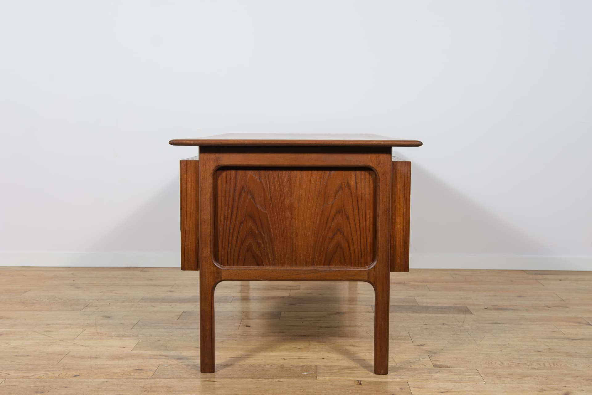 Desk, brown teak, by A. Vodder, Sibast, Denmark, 1960s. - 305162