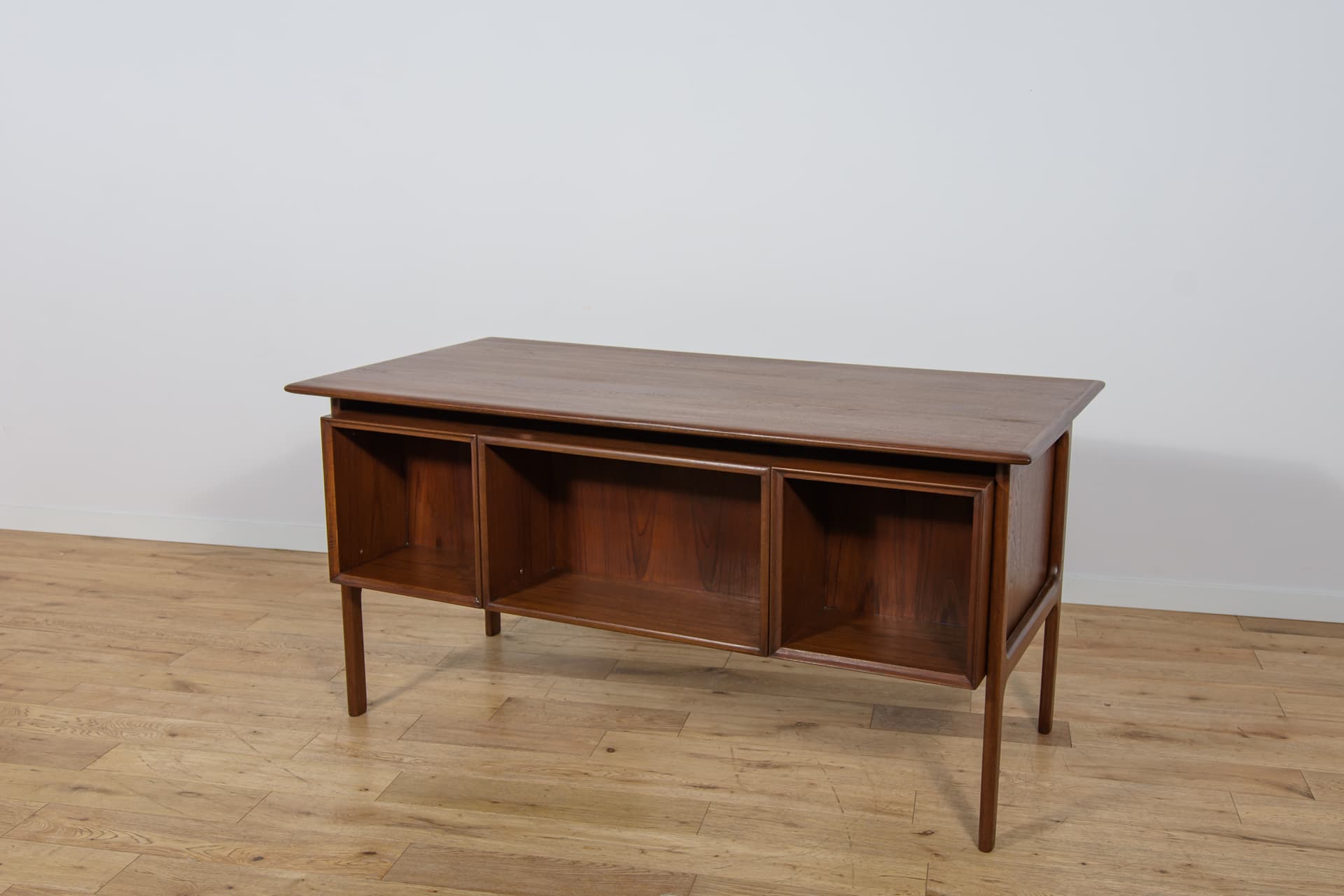 Desk, brown teak, by A. Vodder, Sibast, Denmark, 1960s. - 305164