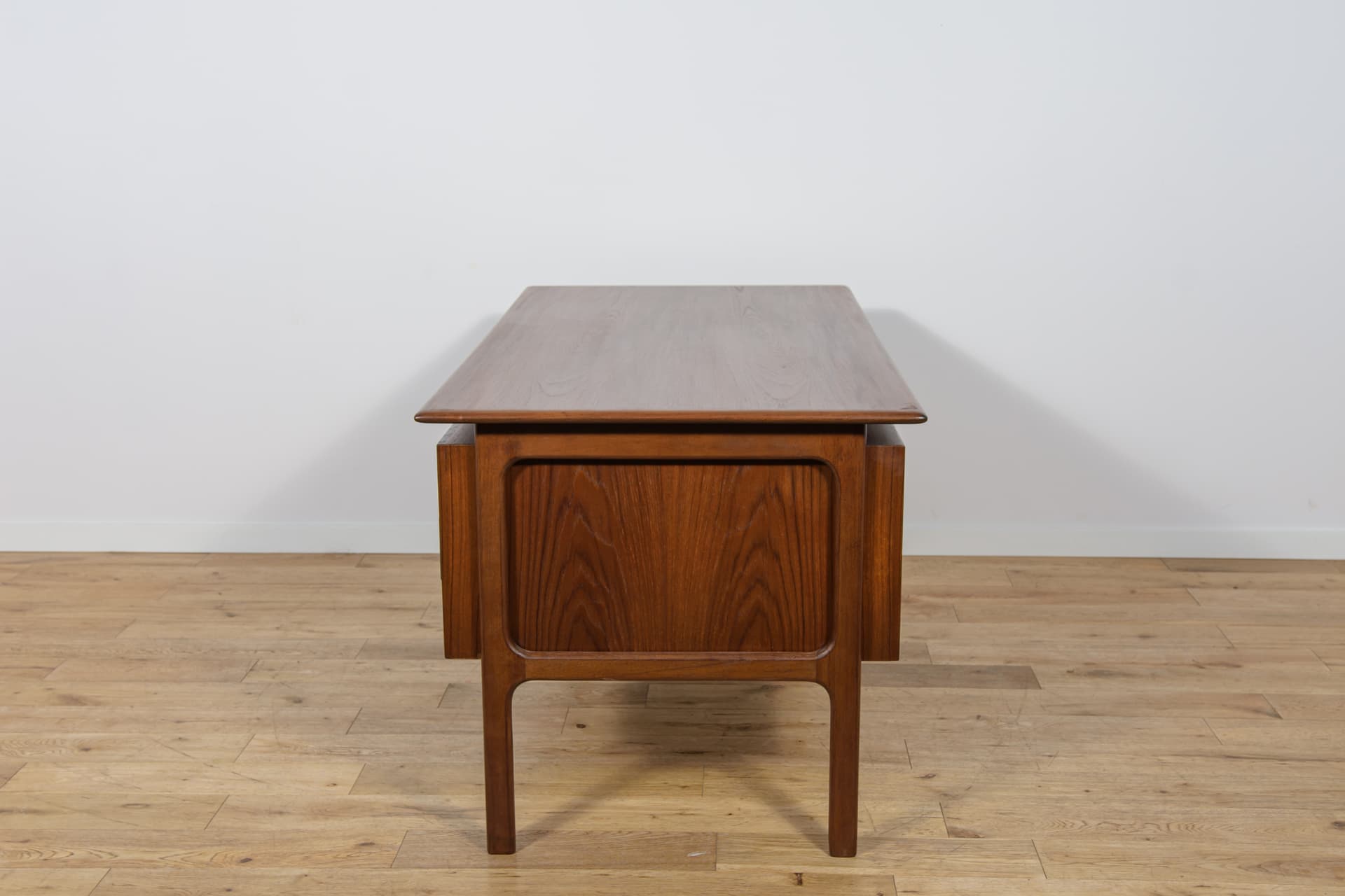 Desk, brown teak, by A. Vodder, Sibast, Denmark, 1960s. - 305161