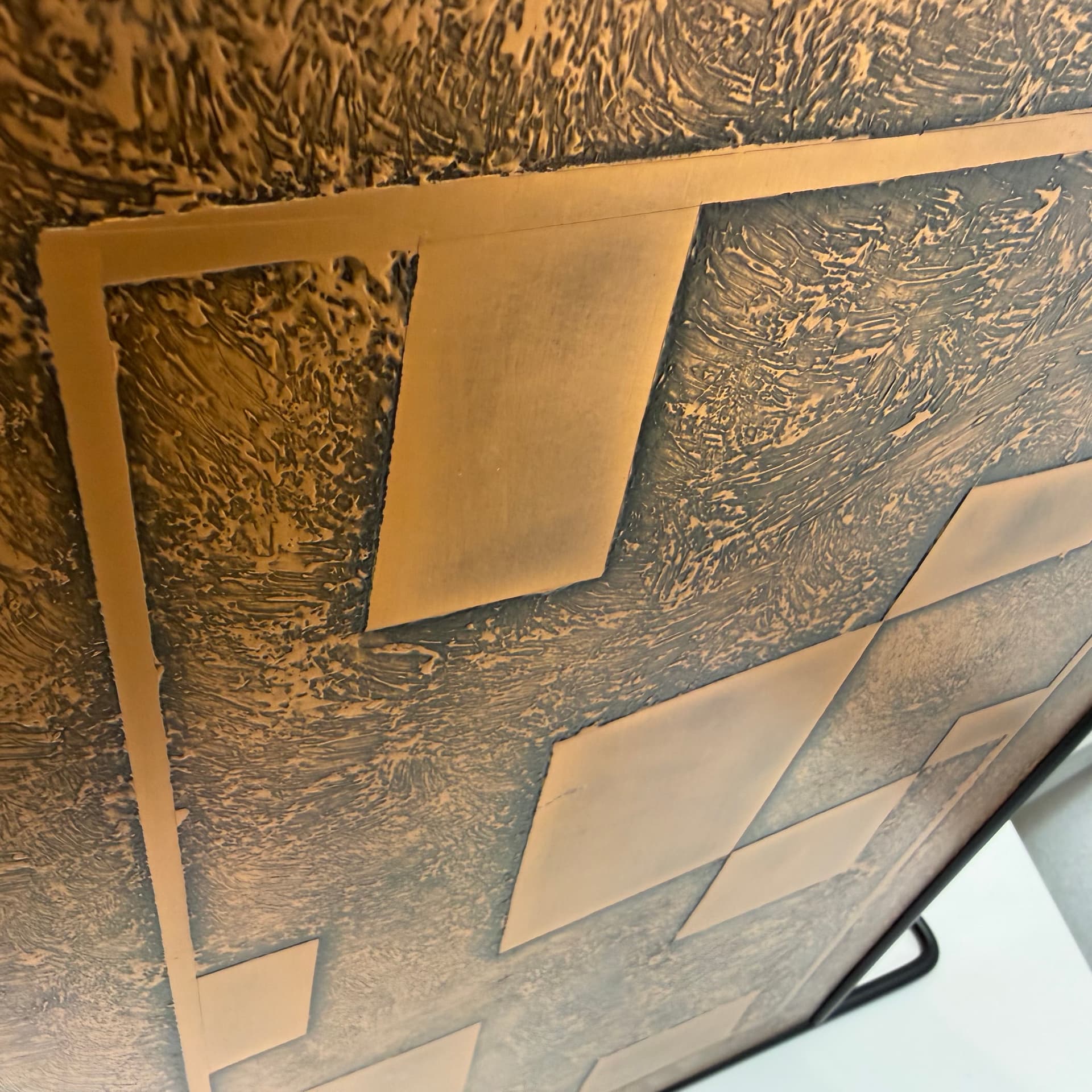 Gazetnik, brązowy, metal czarny, Dania, lata 70. - 305351