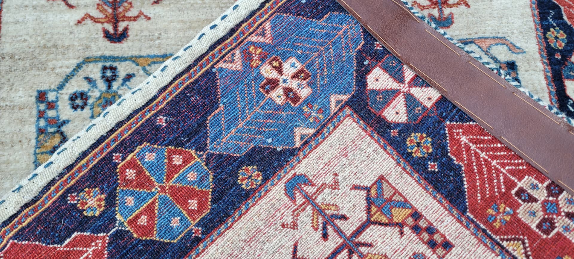 Dywan Lori Gabbeh 132x74 cm, beżowy czerwony niebieski żółty, wełna, Iran - 305384