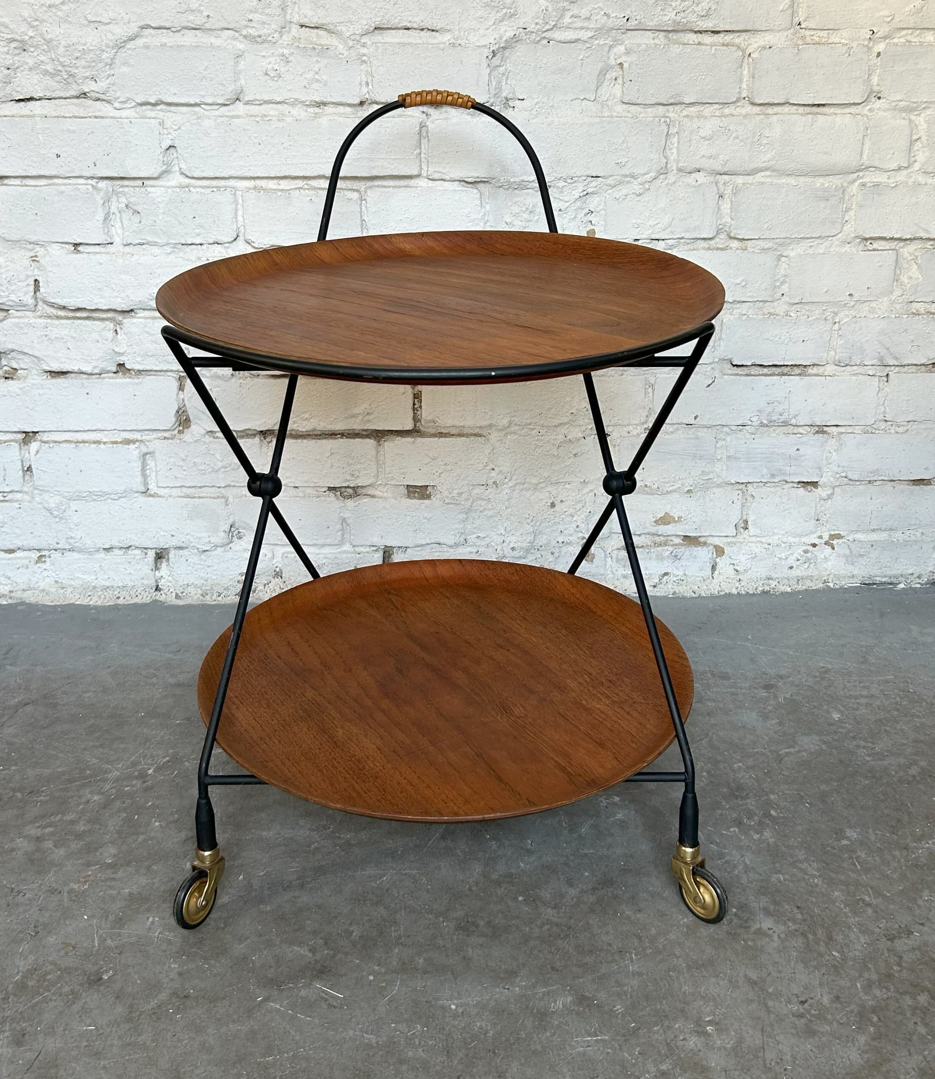 Bar cart, brown teak, black metal, Sweden, 1960s. - 305389