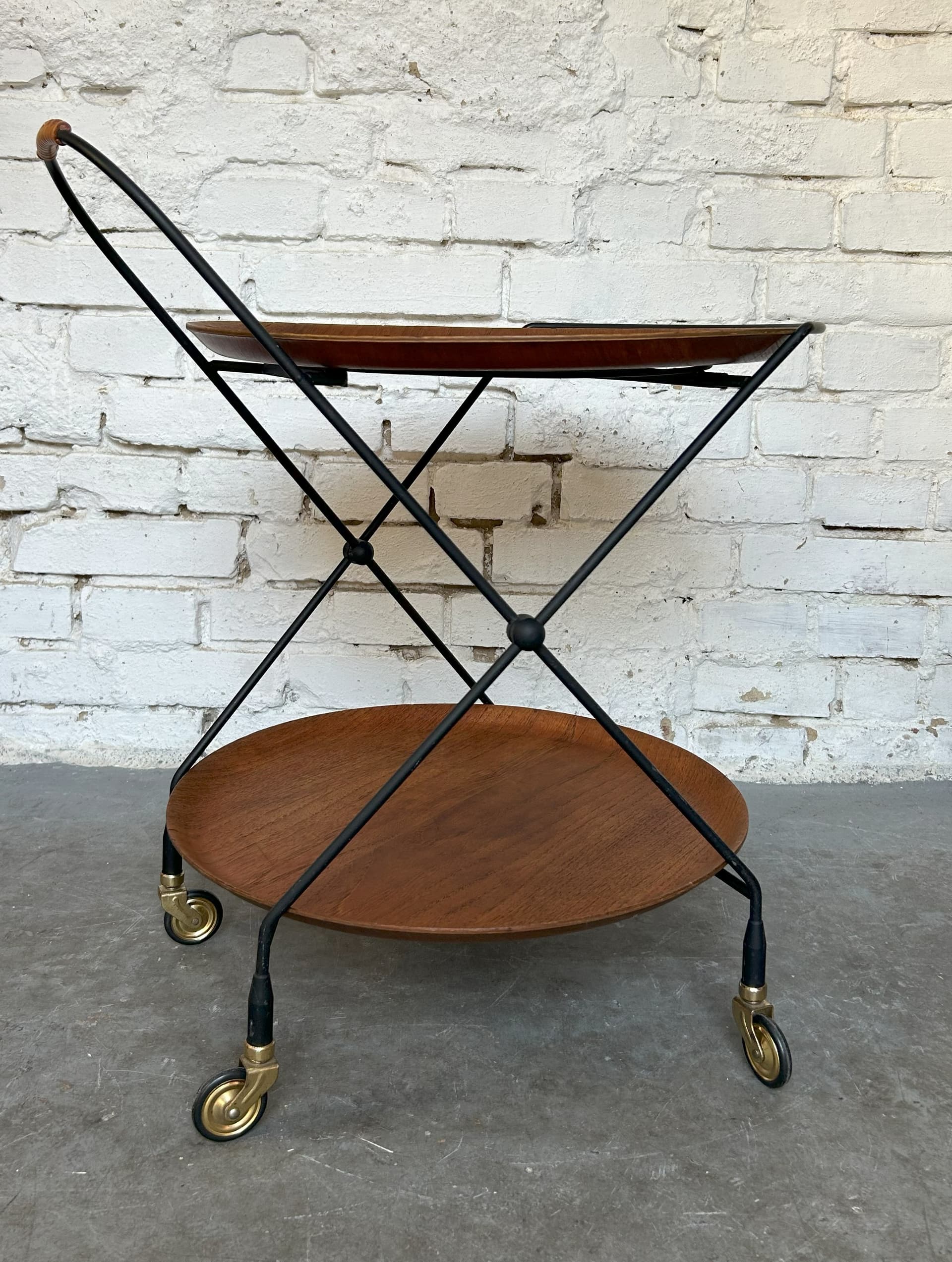 Bar cart, brown teak, black metal, Sweden, 1960s. - 305391