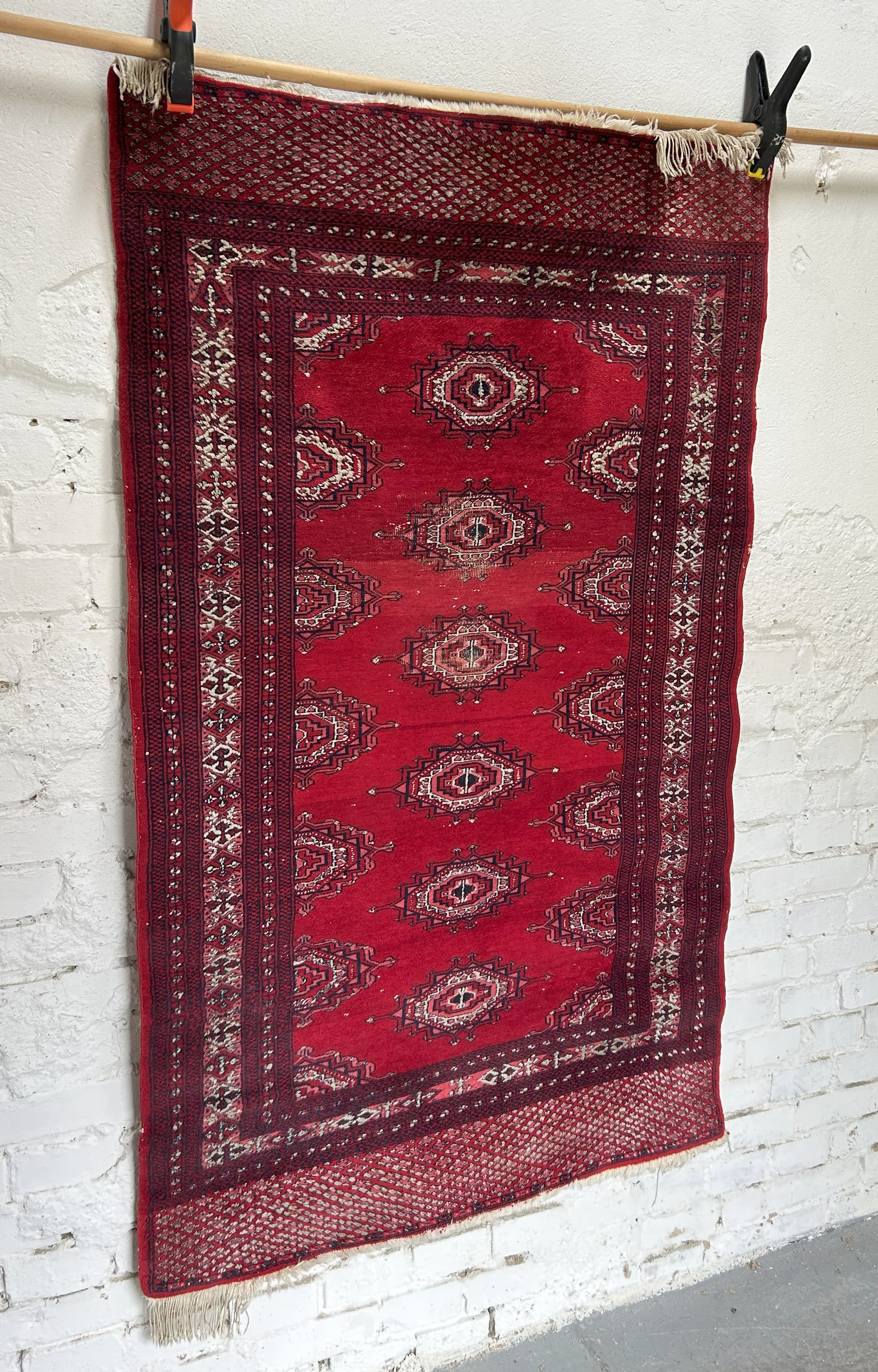 Kashmiri rug 156x94 cm, red, wool, Pakistan, 1970s. - 305625