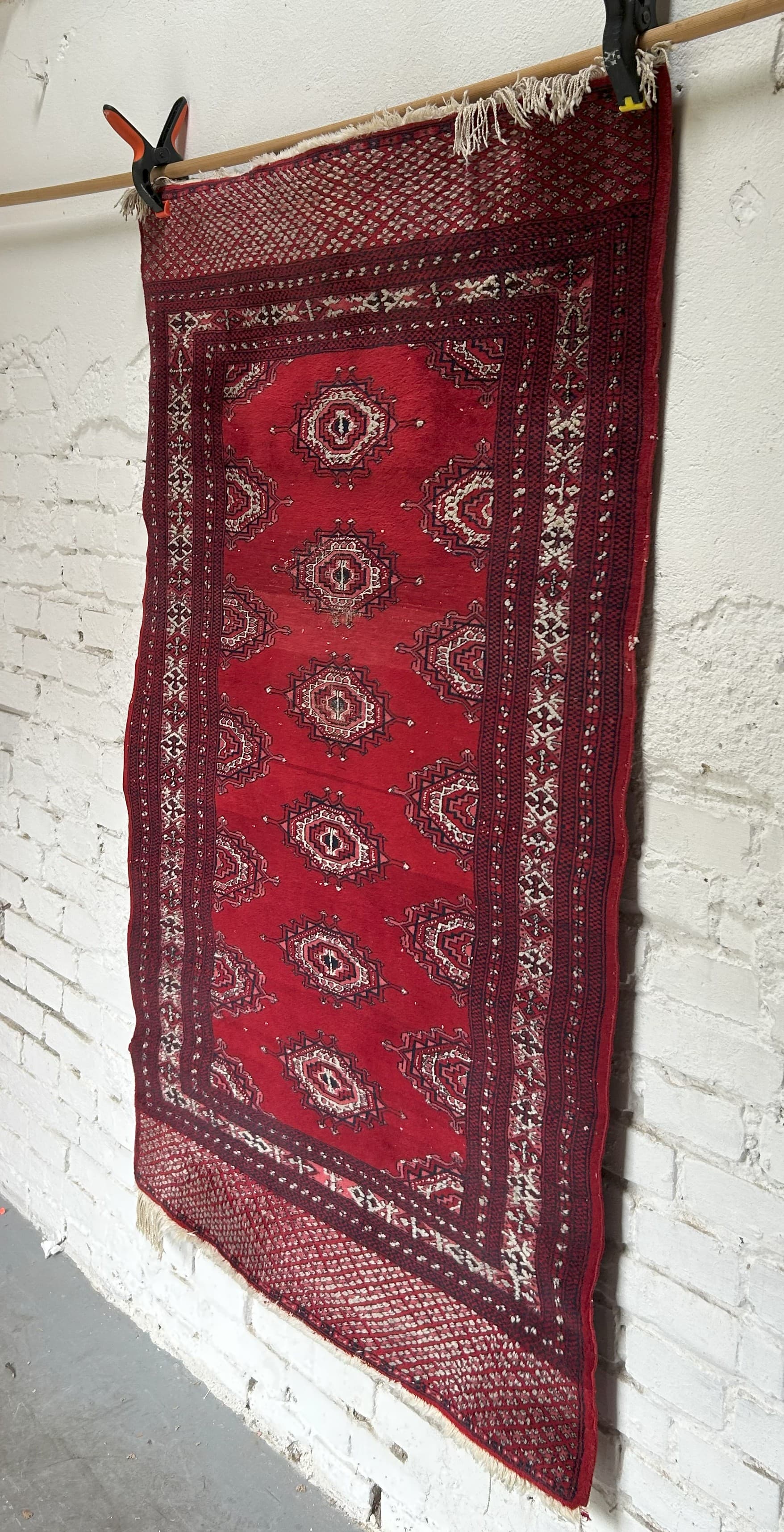 Kashmiri rug 156x94 cm, red, wool, Pakistan, 1970s. - 305623