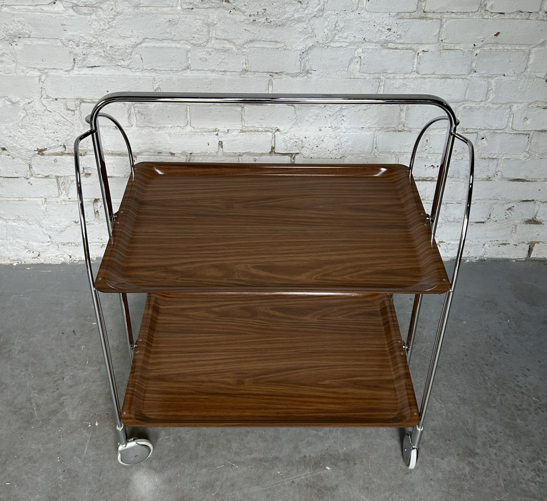 Folding bar cart, Bauhaus, brown plywood, chromed steel, 1970s. - 305671