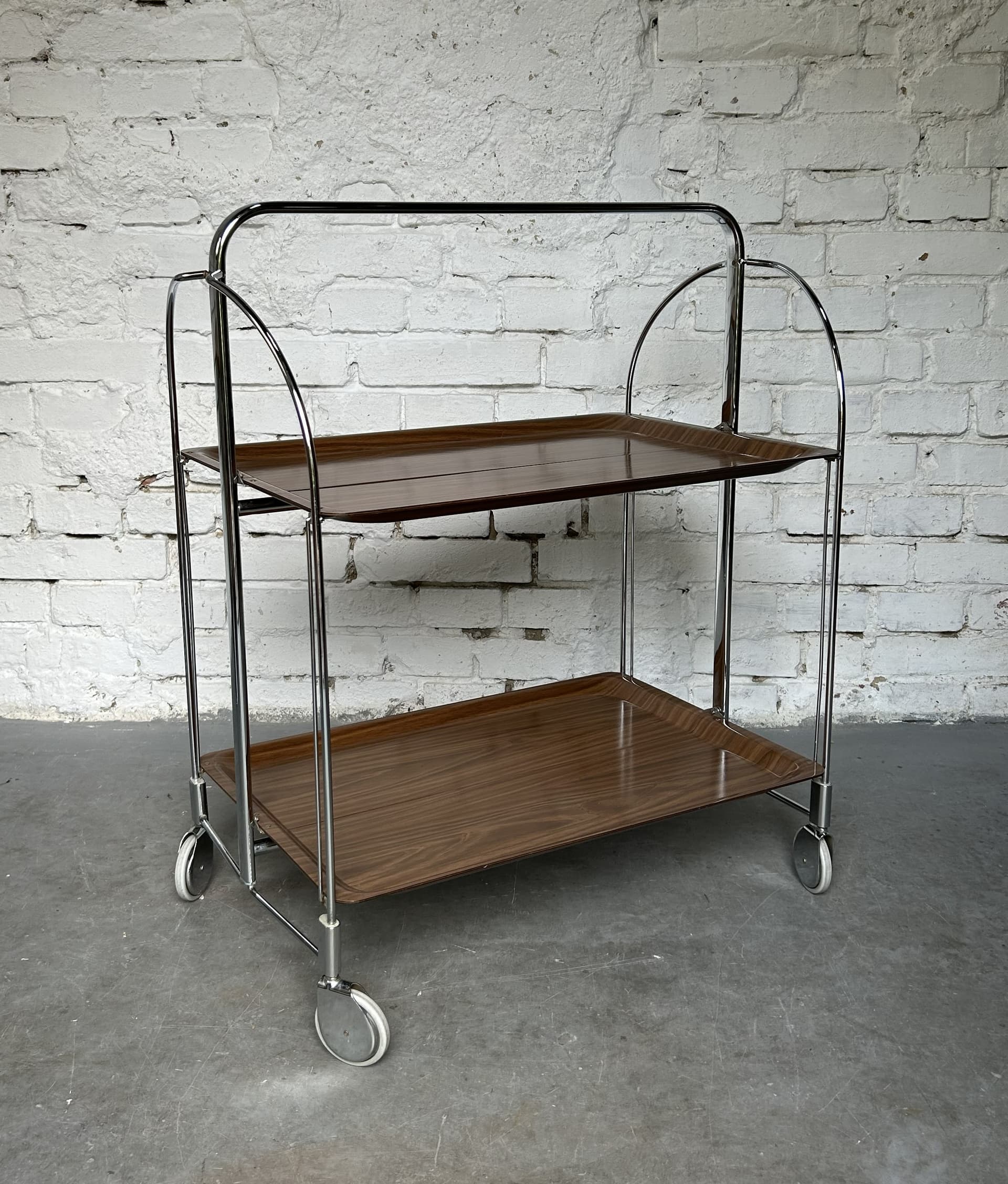 Folding bar cart, Bauhaus, brown plywood, chromed steel, 1970s. - 305675