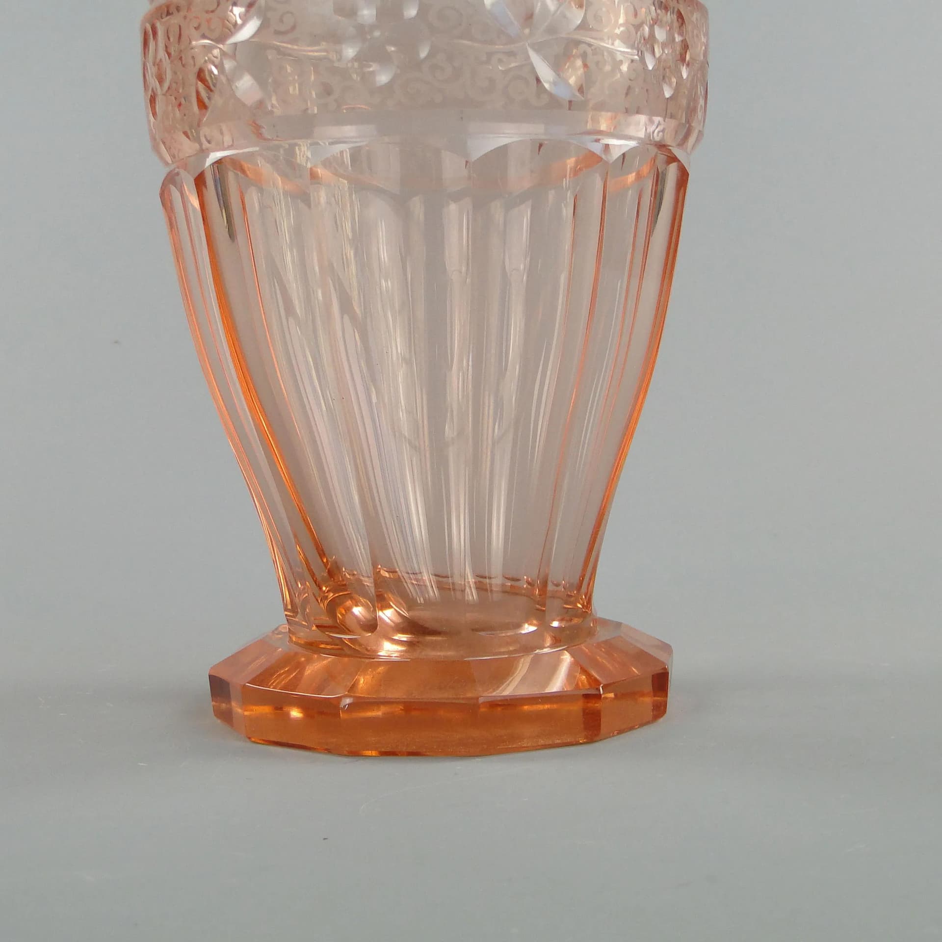 Wazon kryształowy rozalinowy, Moser, Czechy, lata 20. - 22553