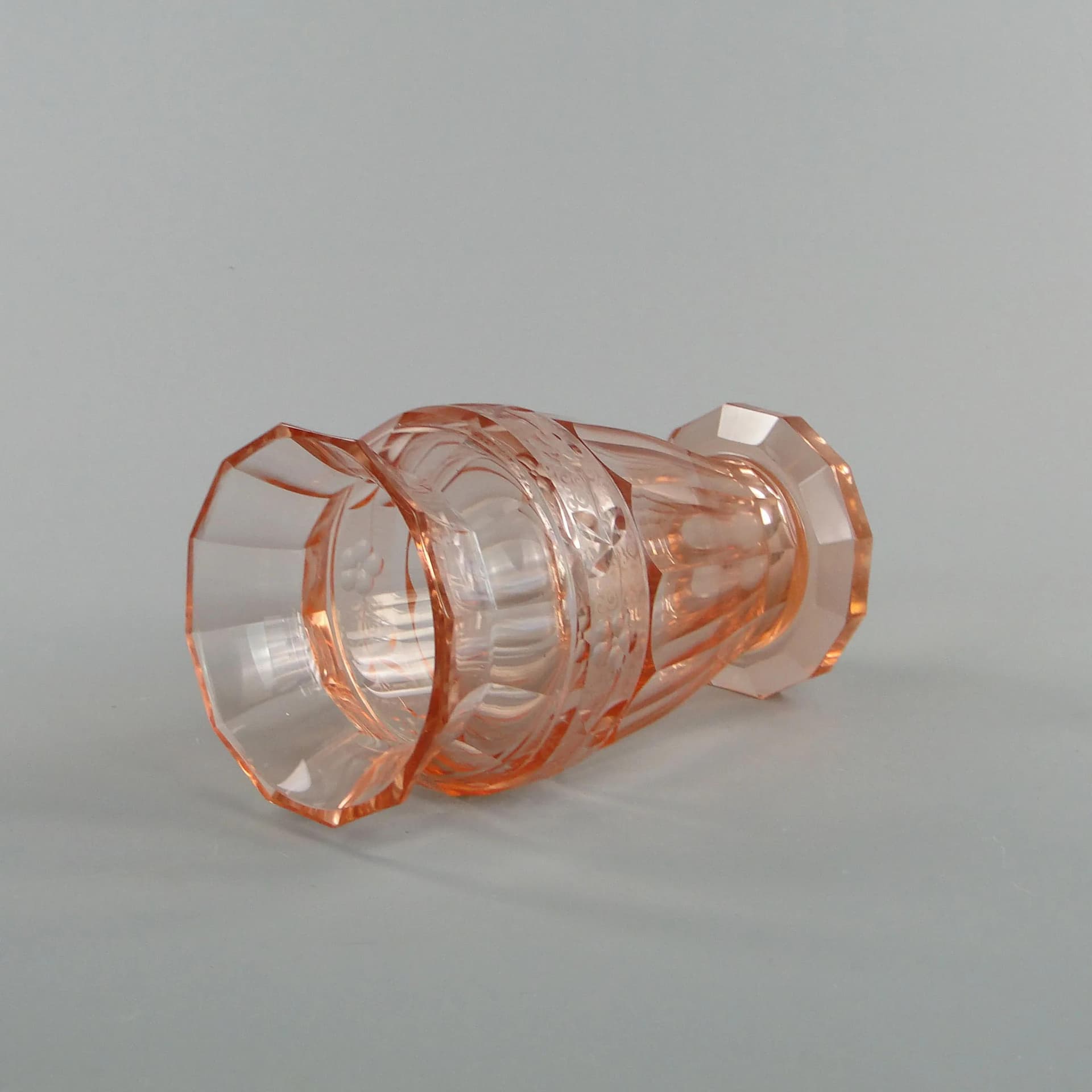 Wazon kryształowy rozalinowy, Moser, Czechy, lata 20. - 22556