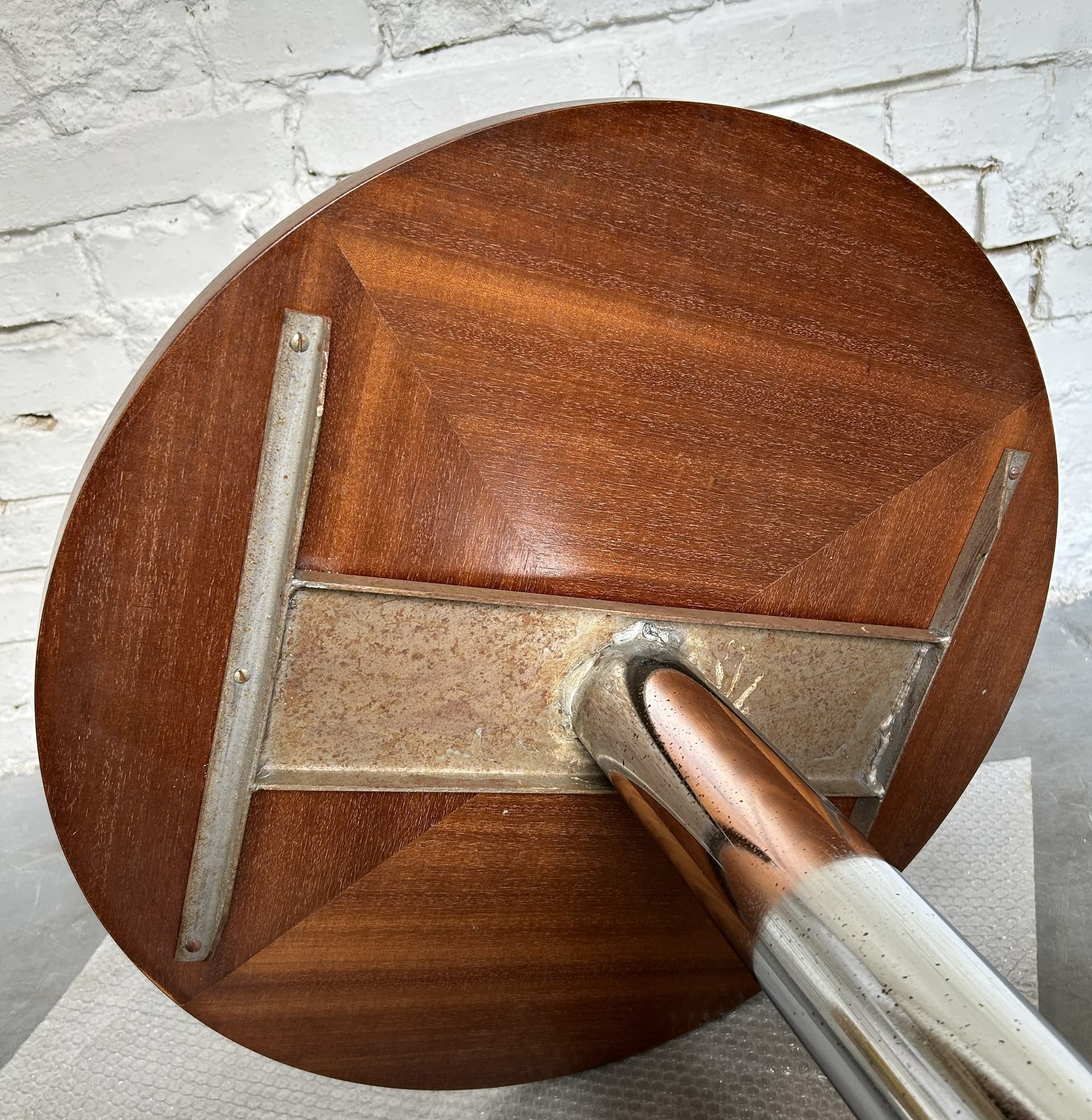 Round side table, brown wood, silver chrome, 1970s. - 305689