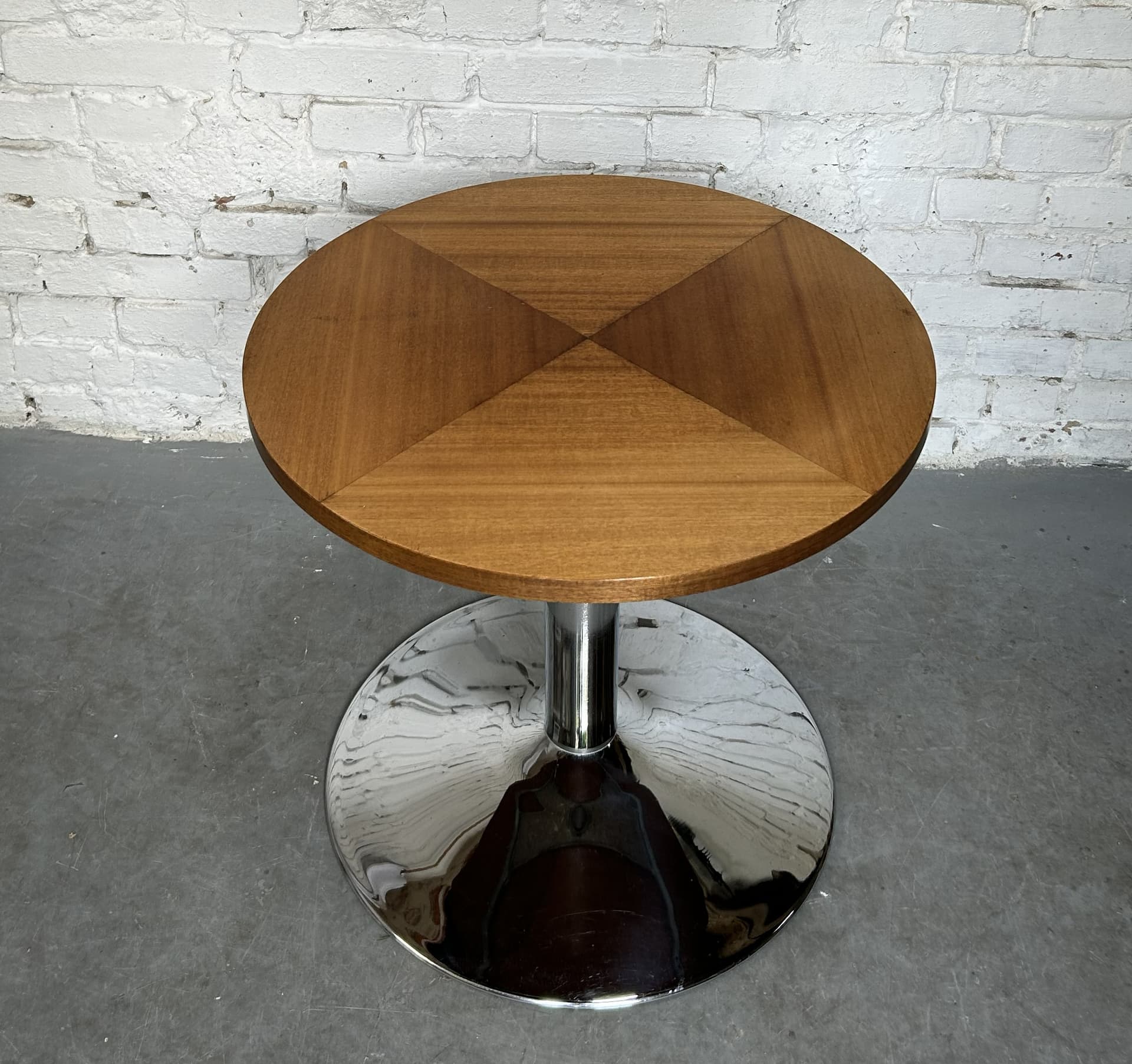 Round side table, brown wood, silver chrome, 1970s. - 305685