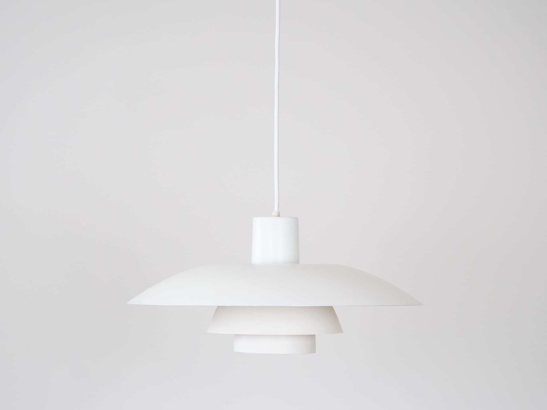 Lampa wisząca PH 4/3, aluminium biały, proj. P. Henningsen, Dania, lata 80. - 305849