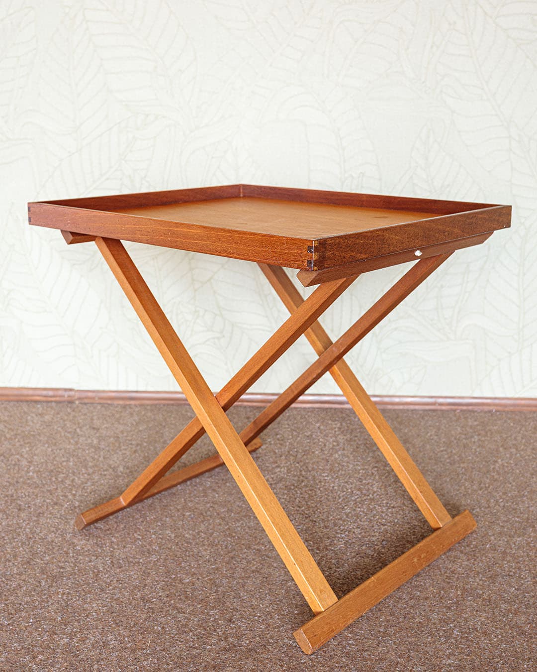 Side table with tray, brown, wood, Denmark, 1980s. - 305914