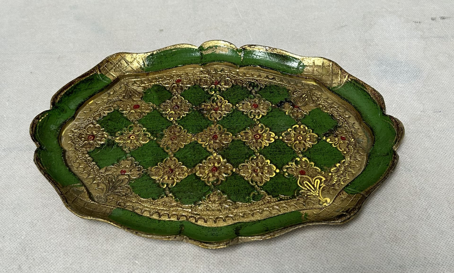 Tray Florentine, green, gold wood, Italy, 1970s. - 306314