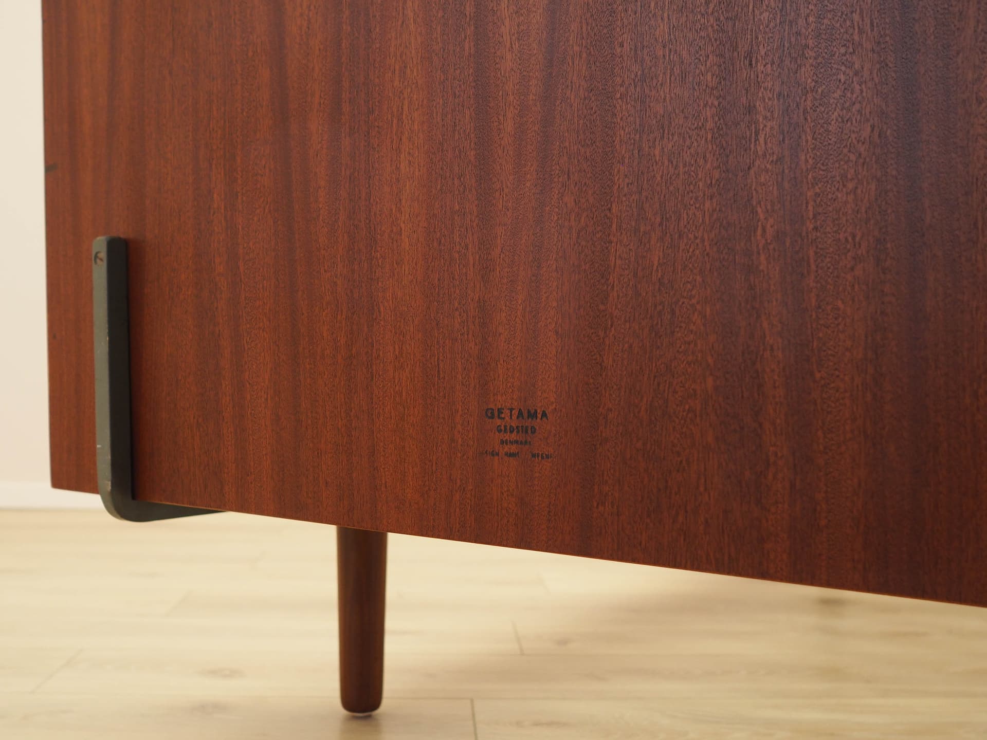 Bed, teak brown, by H. J. Wegner, Getama, Denmark, 1960s. - 306365