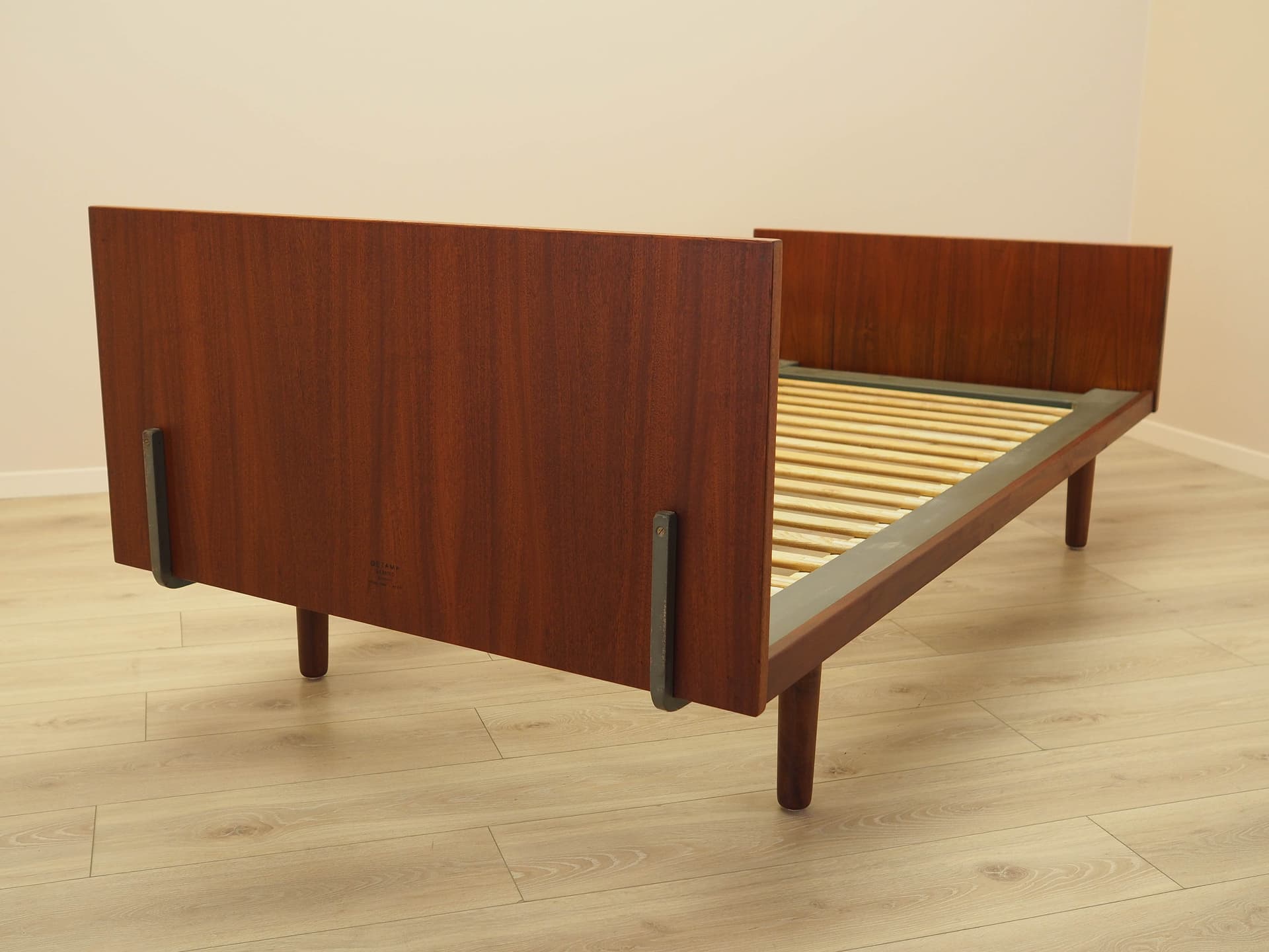 Bed, brown teak, by H. Wegner, Getama, Denmark, 1960s. - 306408