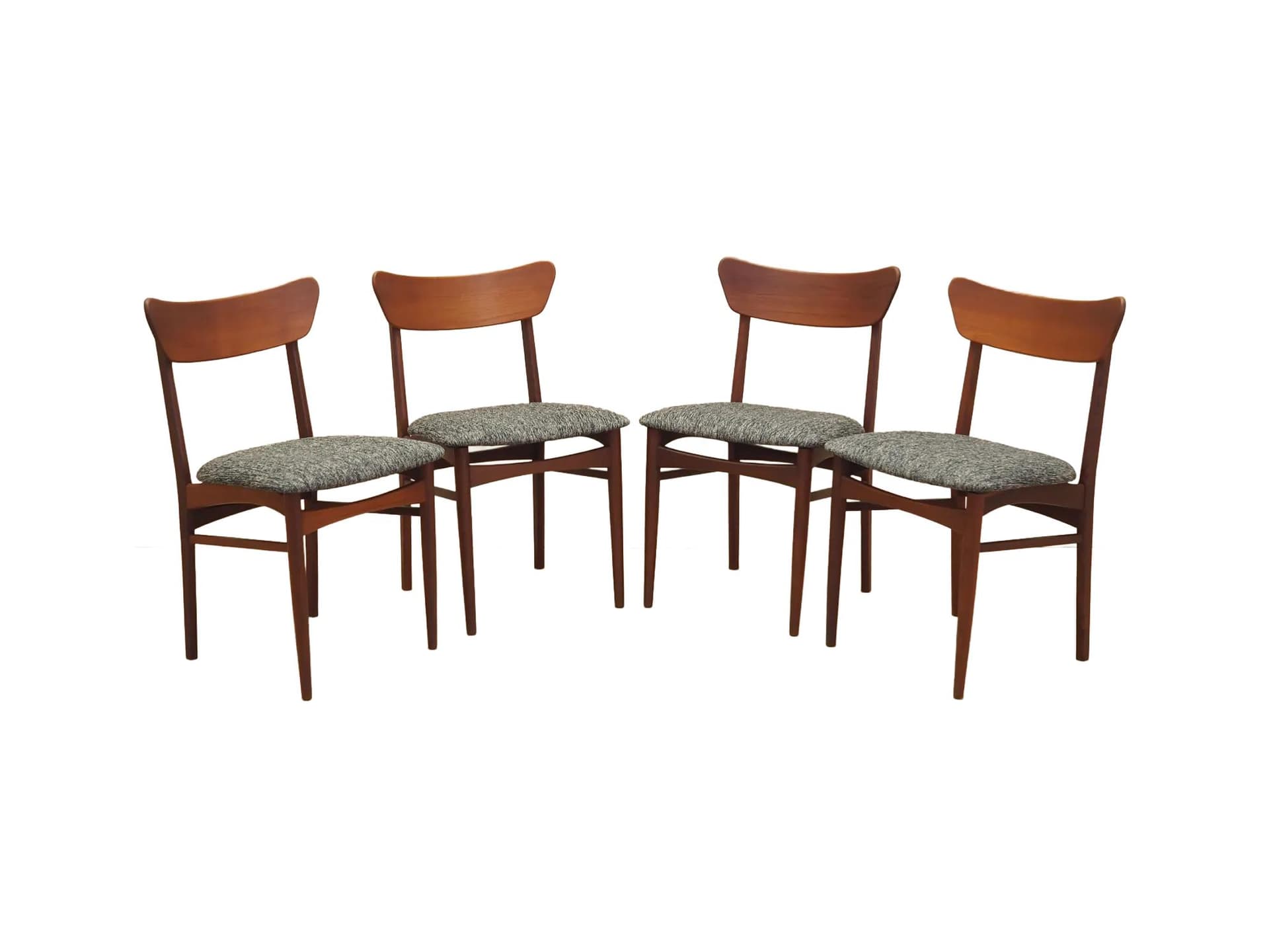 Komplet czterech krzeseł, teak brązowy, Dania, lata 70.