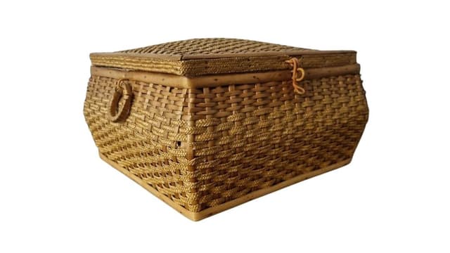 Sewing basket, brown wicker, wood, 1970s. - DIMENSION