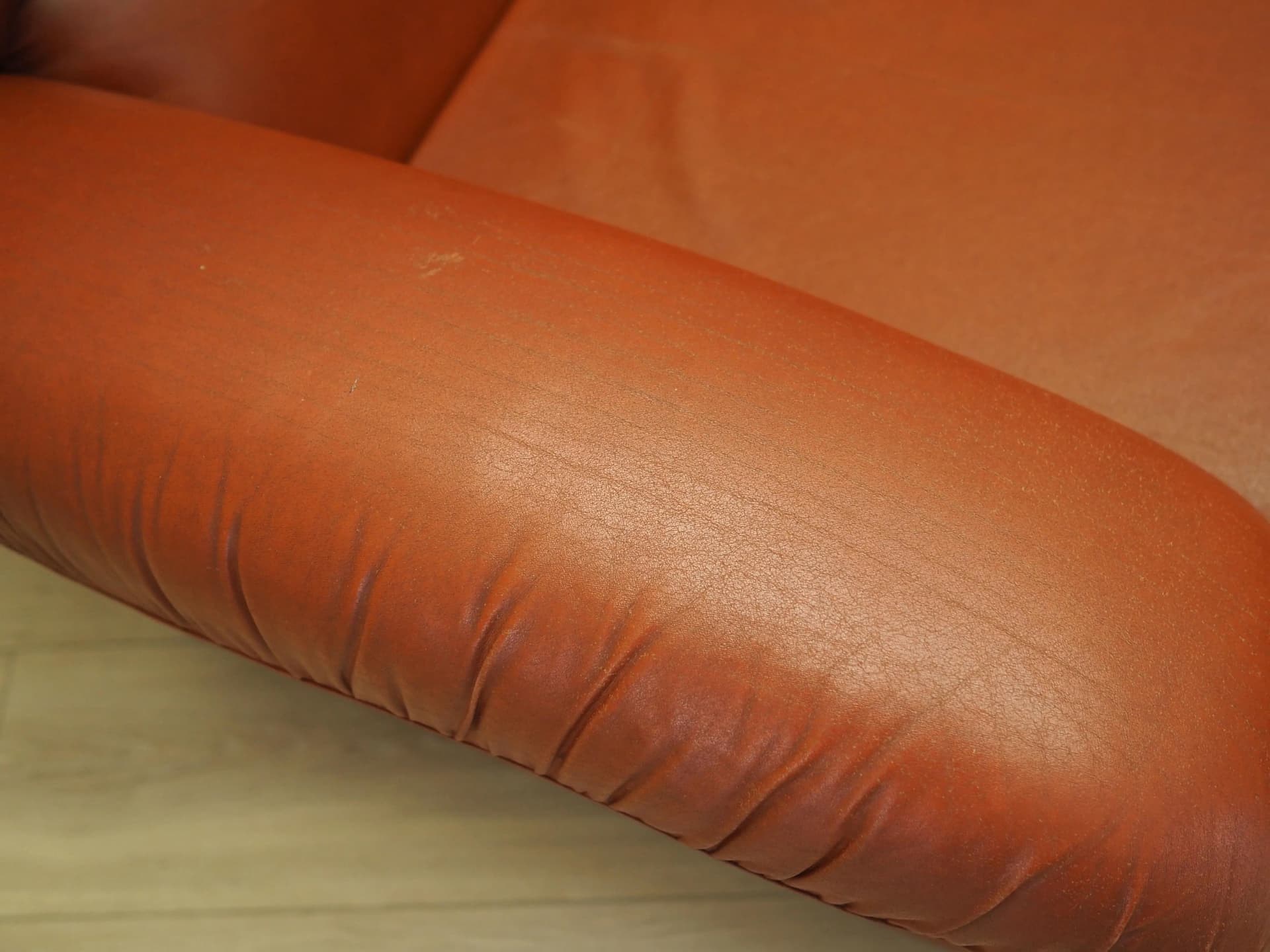 Lounge set, red artificial leather, Italy, 1960s. - 22386