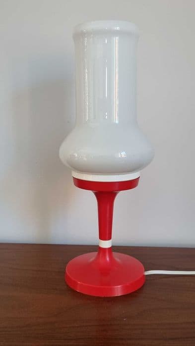 Lampa stołowa, Space Age, akryl czerwony, szkło białe, Czechosłowacja, lata 70. - 306918