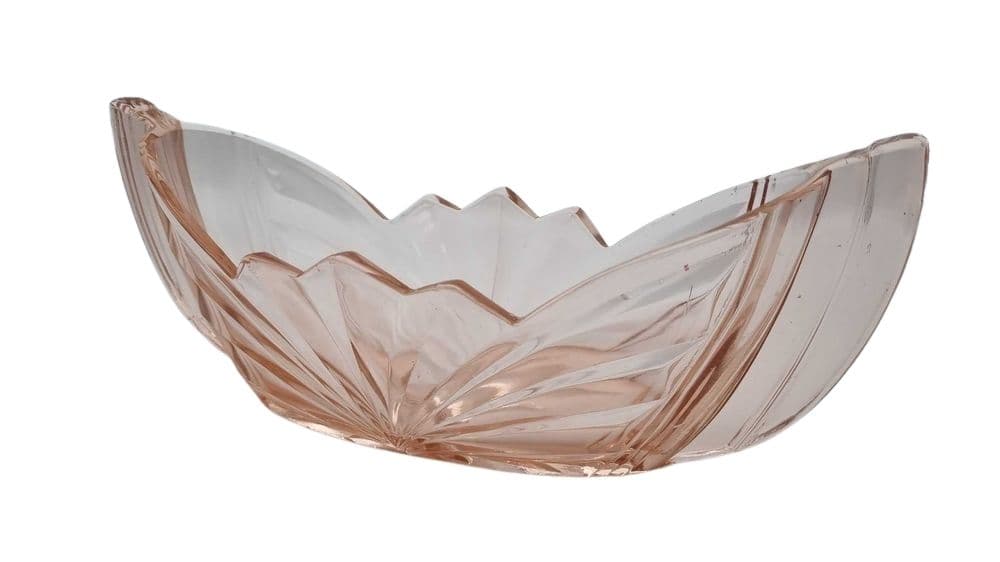 Jardiniere Art Deco, rosaline glass, Julius Stolle Niemen Glassworks, Poland, 1930s.