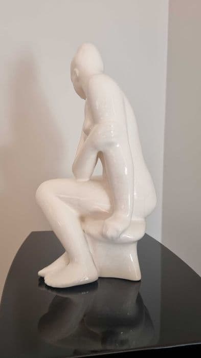Figurka, biała, ceramika, Czechosłowacja, lata 60. - 307427