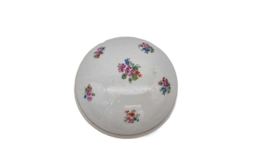 Bombonierka, biały, porcelana, Giesche, Polska, początek XX w.