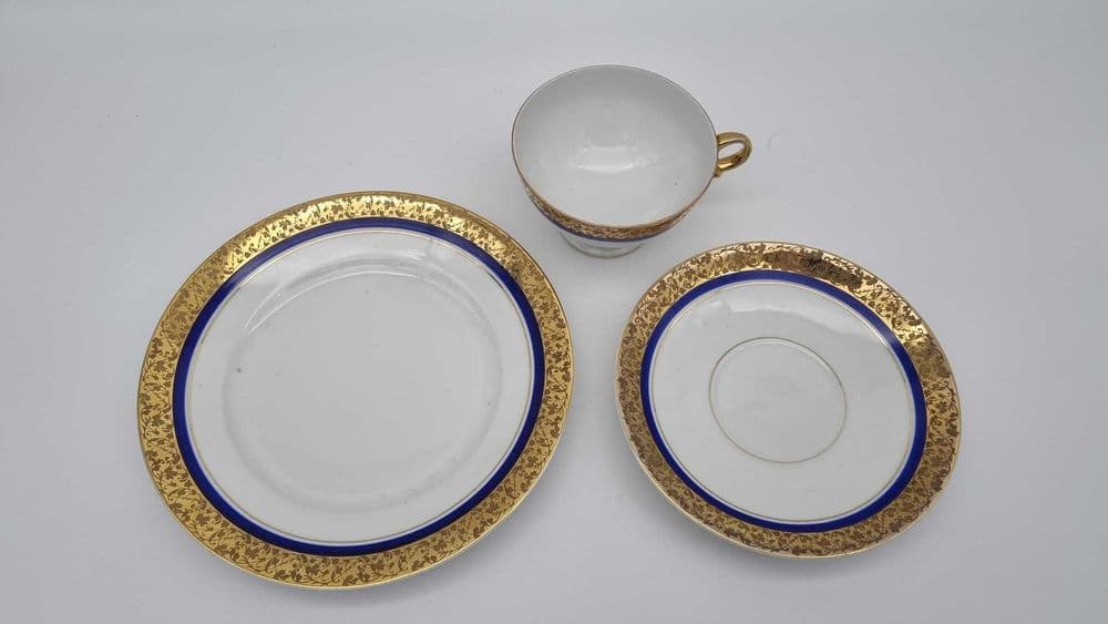 Trio śniadaniowe Art Deco, biel kobaltowy złoto, porcelana, Huta Franciszka, Polska, lata 20. - 307332