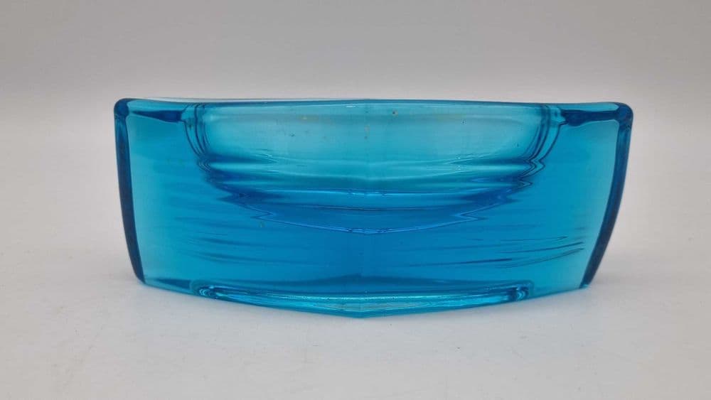 Ashtray, turquoise-blue glass, by V. Hanus, Czechoslovakia, 1970s. - 307236
