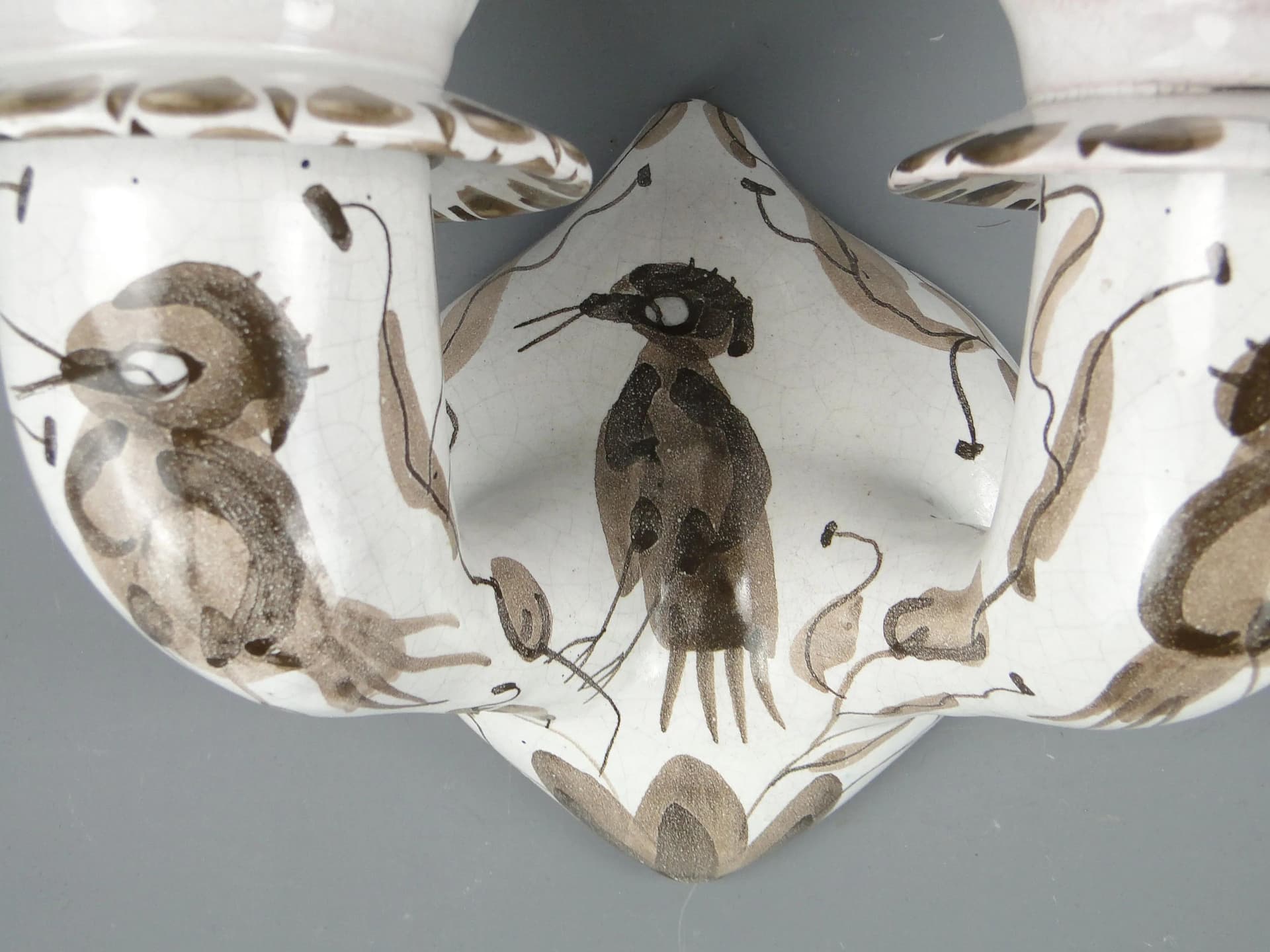 Para kinkietów, fajans ivory white, proj. H. Grześkiewicz, L. Grześkiewicz, Włocławek, Polska, lata 50. - 22530