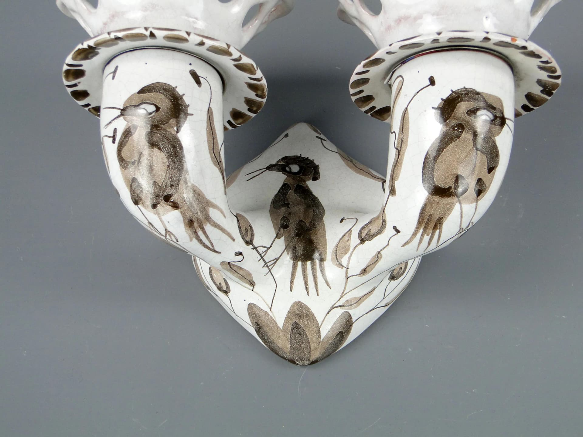 Para kinkietów, fajans ivory white, proj. H. Grześkiewicz, L. Grześkiewicz, Włocławek, Polska, lata 50. - 22529