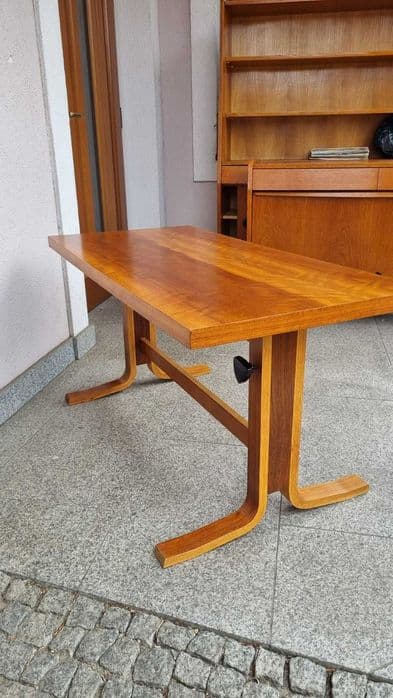 Coffee table, by L. Volák, bent plywood brown, wood, Czechoslovakia, 1970s. - 307097