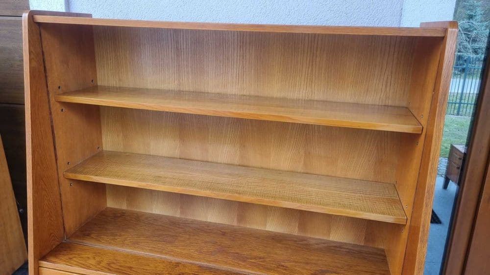 Highboard display cabinet, light oak, glass, Drevotvar Pardubice, Czechoslovakia, 1960s. - 307082
