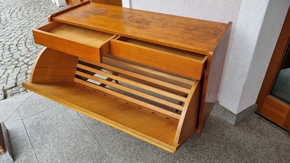 Sideboard/TV Cabinet, Mid-Century Modern, honey oak, plywood, Czechoslovakia, 1960s. - 307076