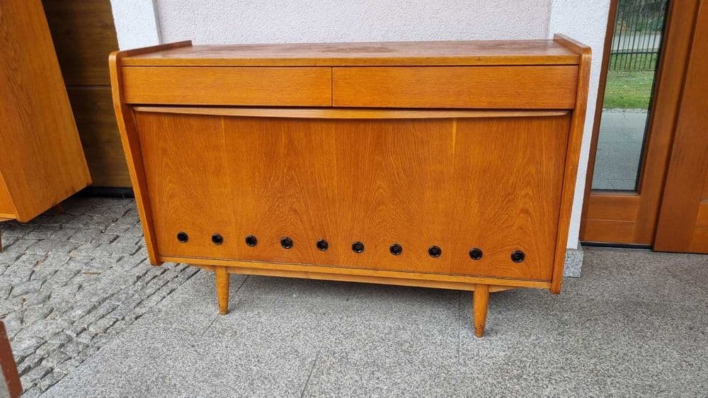 Sideboard/TV Cabinet, Mid-Century Modern, honey oak, plywood, Czechoslovakia, 1960s. - 307077